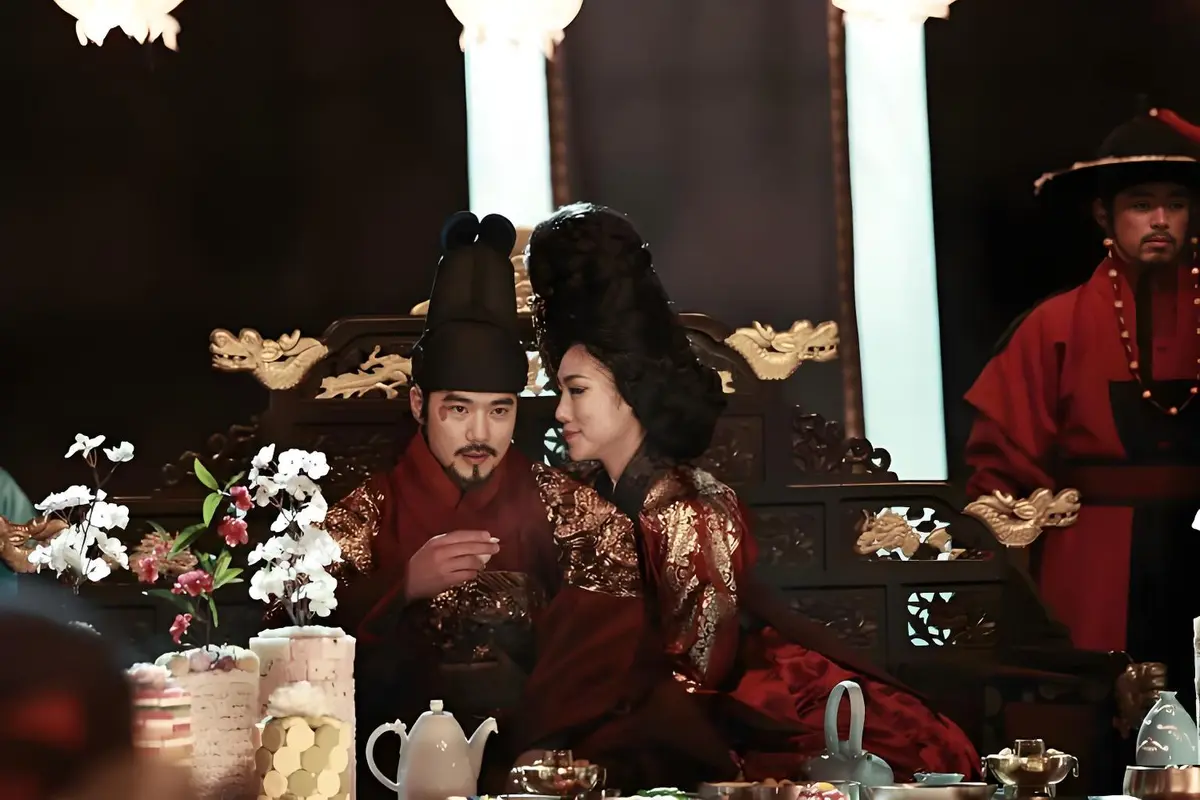 《奸臣》未删减版高清免费在线观看-韩国电影奸臣完整版无广告播放-高清在线看