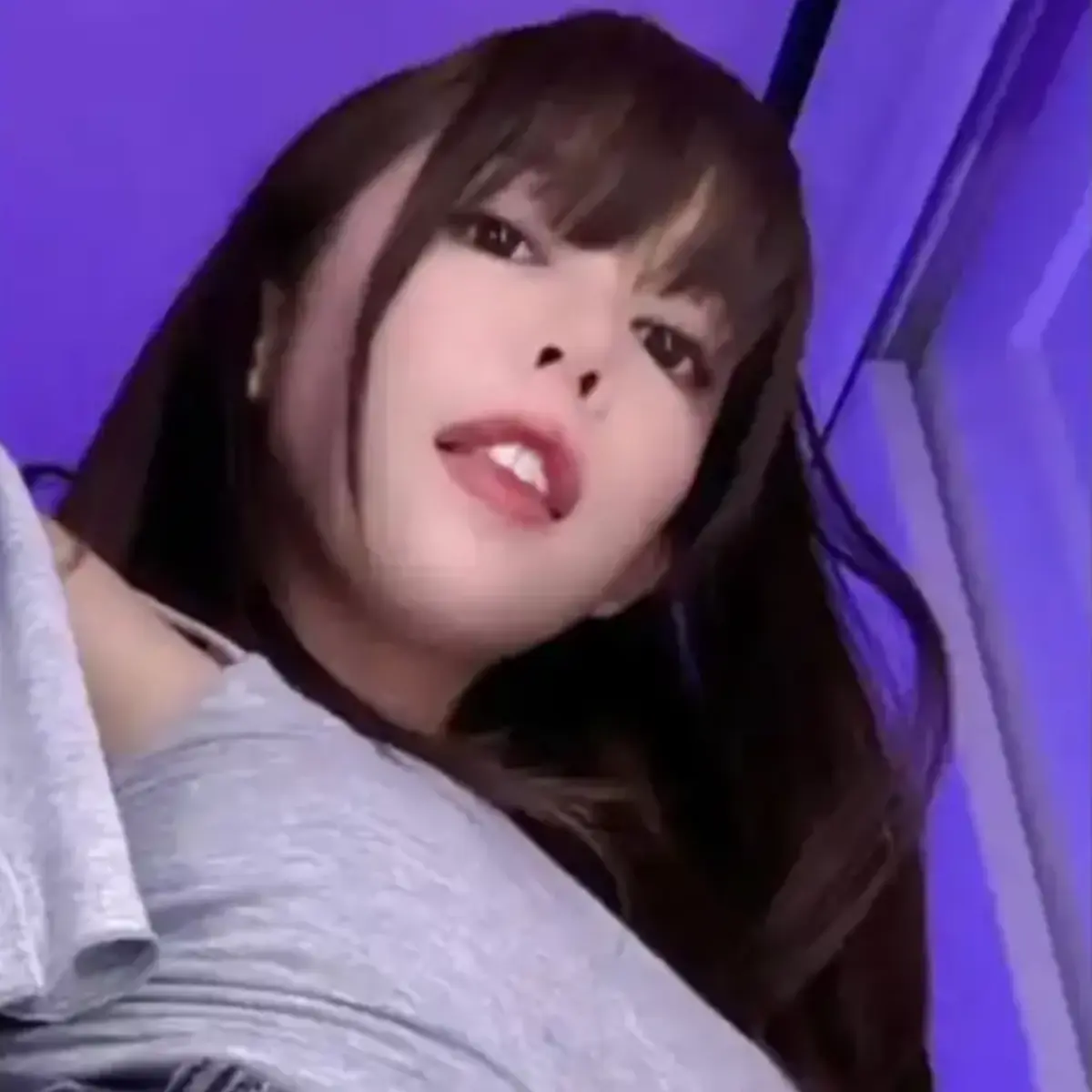 《绯红小猫KittyKum》高清无删减完整版-绯红小猫KittyKum全集1080P蓝光在线观看-系列合集资源